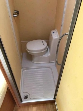                         Swift Ace Awart Northstar 2006 r., DMC 1436 kg, 5-osobowa - zdjęcie 5
                        