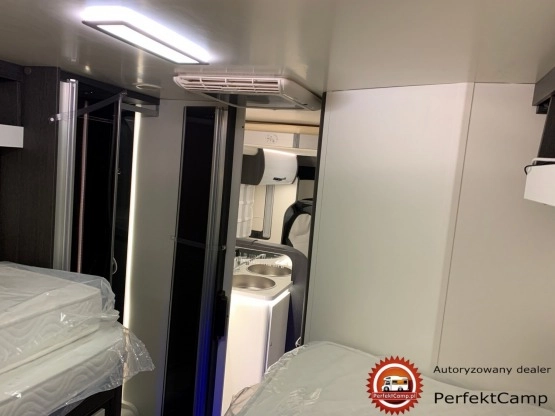                         CI MAGIS PLUS 84XT AUTOMAT 170KM NAJNOWSZY MODEL! PerfektCamp Kamper - zdjęcie 17
                        