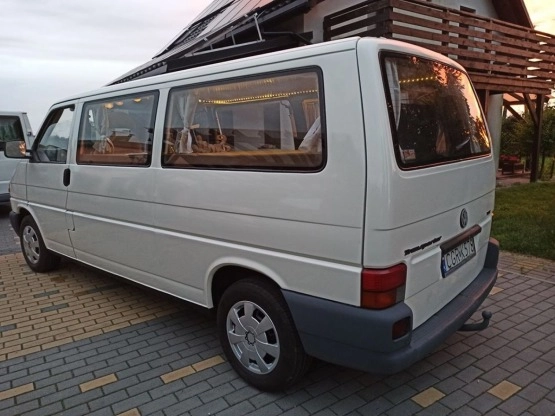                         Volkswagen Transporter 2000 rok - zdjęcie 2
                        