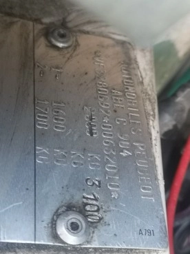                         Kamper Peugeot J5 Integra 2.5 TD 120tys solar brak korozji - zdjęcie 8
                        