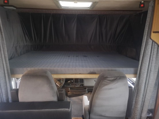                         Kamper Peugeot J5 Integra 2.5 TD 120tys solar brak korozji - zdjęcie 9
                        