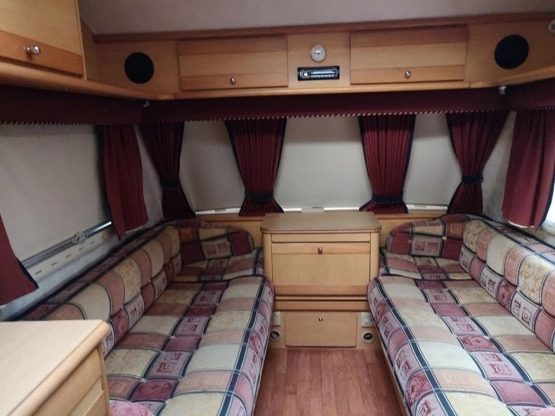                         Przyczepa kempingowa 2/3 osobowa Elddis Hurricane GTX z 2000 roku - zdjęcie 10
                        