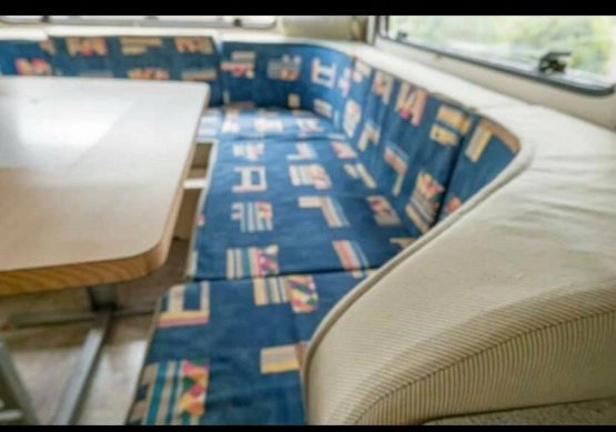                         Burstner Scala z 1999 r. - zdjęcie 4
                        