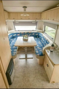                         Burstner Scala z 1999 r. - zdjęcie 6
                        