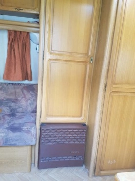                         Przyczepa kempingowa Burstner Lux - zdjęcie 6
                        