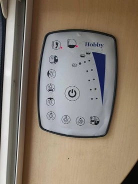                         Przyczepa Hobby 575 VIP, najwygodniejsza na rynku - zdjęcie 10
                        