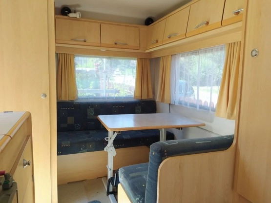                         Przyczepa kempingowa Chateau Calista 390, rok 1998, 4-5 osobowa - zdjęcie 10
                        