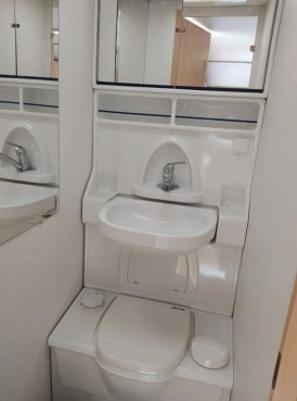                         Przyczepa kempingowa Chateau Calista 390, rok 1998, 4-5 osobowa - zdjęcie 7
                        