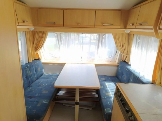                         Przyczepa kempingowa Chateau Calista 390, rok 1998, 4-5 osobowa - zdjęcie 9
                        