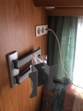                         Hylander Design 390, 1999 r. - zdjęcie 8
                        