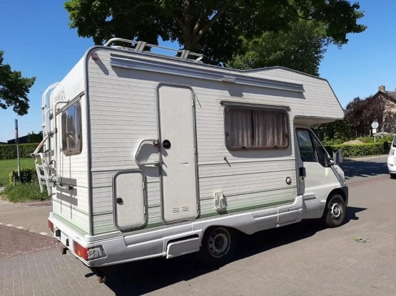                         Fiat Ducato KAMPER 2.5 TDI 1997 - zdjęcie 4
                        