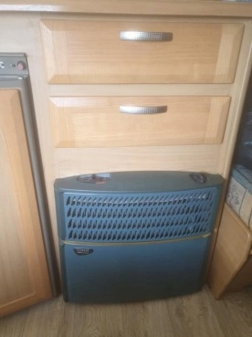                         Przyczepa Elddis Typhoon EX2000 - zdjęcie 18
                        