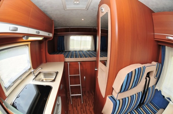                         Kamper 6 osobowy Fiat Dukato Elnagh Baron 46 - zdjęcie 4
                        