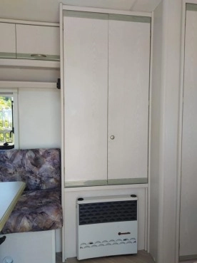                         Przyczepa Knaus 480 - zdjęcie 7
                        