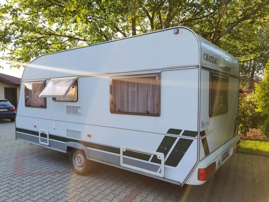                         Przyczepa kempingowa Chateau Calista 450 z 2001 r. - zdjęcie 7
                        