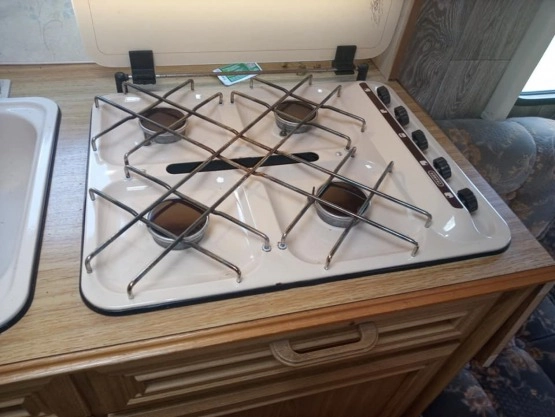                         Witam, sprzedam przyczepę Elddis Vogue 1991 r. - zdjęcie 10
                        