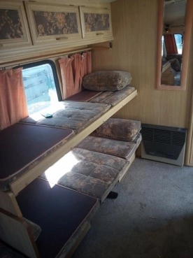                         Witam, sprzedam przyczepę Elddis Vogue 1991 r. - zdjęcie 3
                        