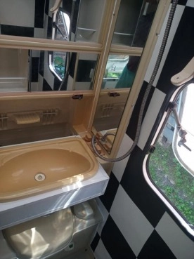                         Witam, sprzedam przyczepę Elddis Vogue 1991 r. - zdjęcie 8
                        