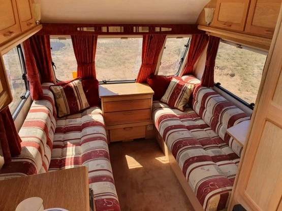                         Malutka przyczepa Compass Corona 362 idealna dla pary lub dla wędkarza! - zdjęcie 10
                        