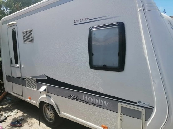                         Przyczepa kempingowa HOBBY 400 SFE - zdjęcie 1
                        