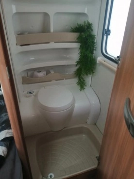                         Przyczepa kempingowa HOBBY 400 SFE - zdjęcie 4
                        