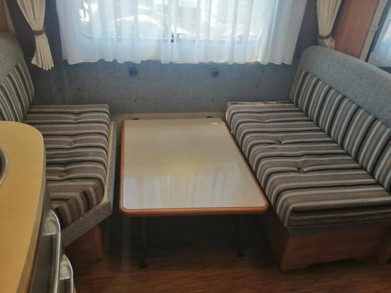                         Przyczepa kempingowa HOBBY 400 SFE - zdjęcie 5
                        