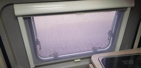                         Nowy Kamper wynajem wolne terminy - zdjęcie 5
                        