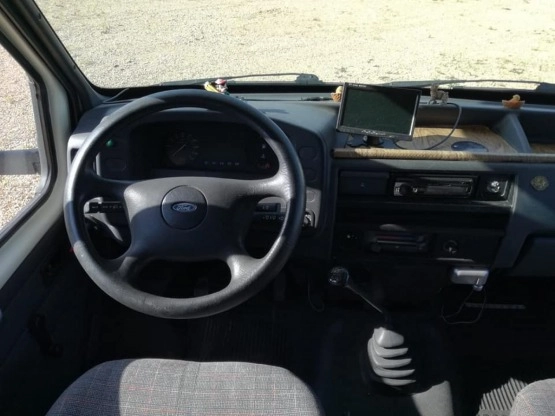                         Ford Transit Elnagh kamper - zdjęcie 7
                        