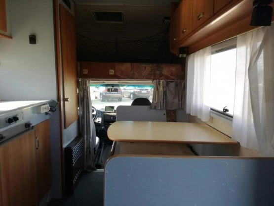                         Ford Transit Elnagh kamper - zdjęcie 8
                        