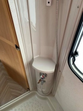                         Burstner Amara 450TS LUXUS - zdjęcie 19
                        