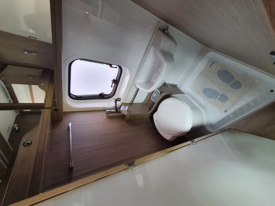                         Challenger V114 Vany (Ducato 2.3) - zdjęcie 20
                        