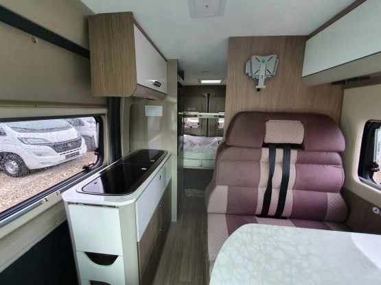                         Challenger V114 Vany (Ducato 2.3) - zdjęcie 7
                        