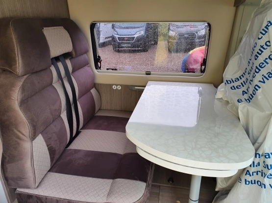                         Challenger V114 Vany (Ducato 2.3) - zdjęcie 9
                        