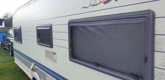                         Przyczepa Hobby 560 UL z przedsionkiem i daszkiem - zdjęcie 11
                        