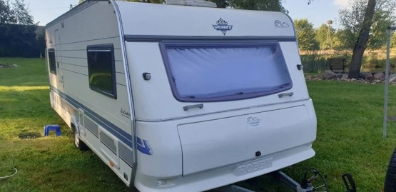                         Przyczepa Hobby 560 UL z przedsionkiem i daszkiem - zdjęcie 19
                        