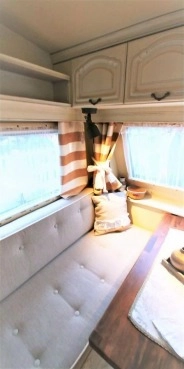                         Przyczepa Hobby Prestige 535 po kompletnej renowacji - zdjęcie 18
                        