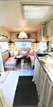                         Przyczepa Hobby Prestige 535 po kompletnej renowacji - zdjęcie 25
                        