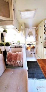                         Przyczepa Hobby Prestige 535 po kompletnej renowacji - zdjęcie 29
                        