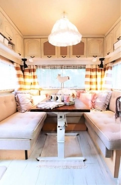                         Przyczepa Hobby Prestige 535 po kompletnej renowacji - zdjęcie 2
                        