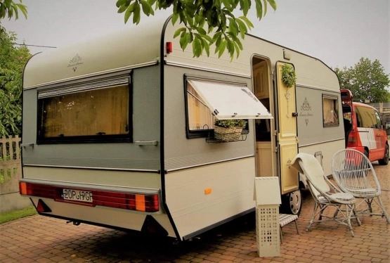                         Przyczepa Hobby Prestige 535 po kompletnej renowacji - zdjęcie 3
                        