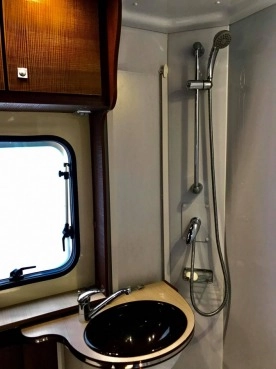                         Kamper Fiat Forster T699VB 6-cio osobowa półintegra - zdjęcie 14
                        