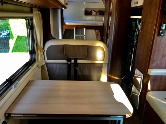                         Kamper Fiat Forster T699VB 6-cio osobowa półintegra - zdjęcie 17
                        