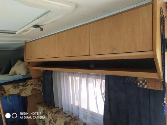                         Fiat Ducato Burstner 2,8 idtd 1999 rok. Podwójna klima! Wersja zimowa! - zdjęcie 17
                        