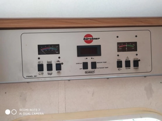                         Fiat Ducato Burstner 2,8 idtd 1999 rok. Podwójna klima! Wersja zimowa! - zdjęcie 3
                        