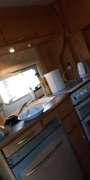                         Przyczepa kempingowa Abbey - zdjęcie 9
                        