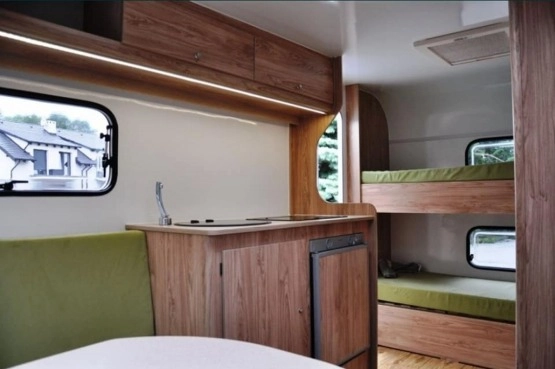                         Nowa 2020 przyczepa od ręki. Cena w 42 900 zł NETTO. Kempingowa Toaleta, Prysznic, Kuchnia, 4 osoby - zdjęcie 2
                        