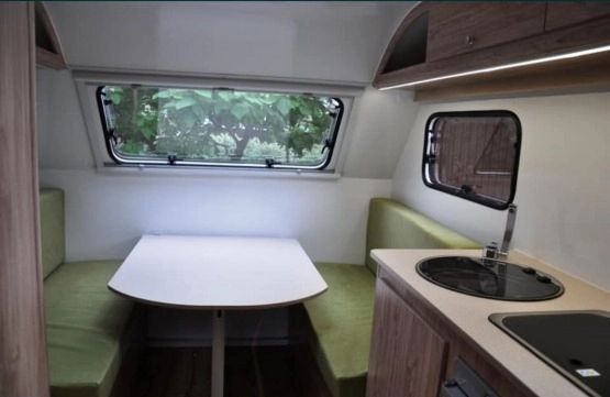                         Nowa 2020 przyczepa od ręki. Cena w 42 900 zł NETTO. Kempingowa Toaleta, Prysznic, Kuchnia, 4 osoby - zdjęcie 3
                        