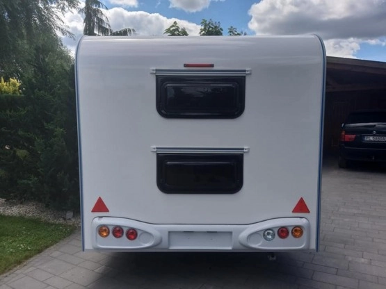                         Nowa 2020 przyczepa od ręki. Cena w 42 900 zł NETTO. Kempingowa Toaleta, Prysznic, Kuchnia, 4 osoby - zdjęcie 4
                        