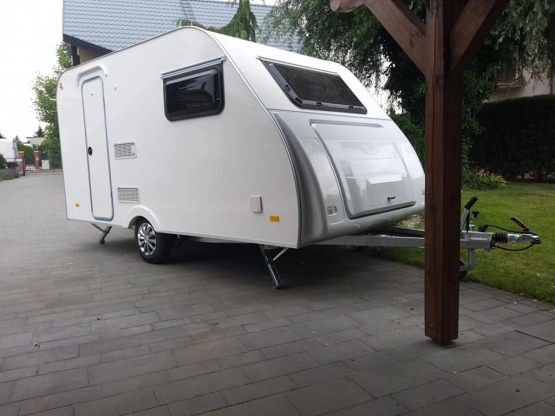                         Nowa 2020 przyczepa od ręki. Cena w 42 900 zł NETTO. Kempingowa Toaleta, Prysznic, Kuchnia, 4 osoby - zdjęcie 7
                        