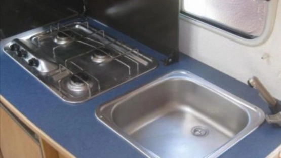                         Caravelair Bamba Luxe 395, 1998 r., waga 785 kg - zdjęcie 16
                        